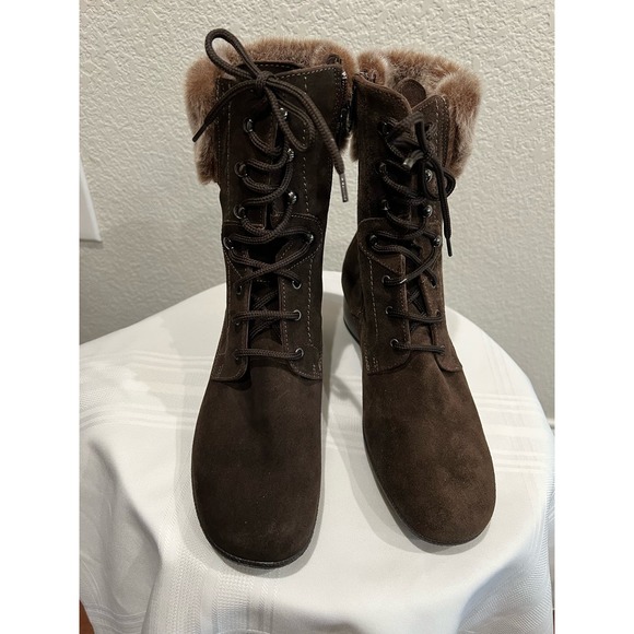 Aquatalia side zip booties - Picture 2 of 6